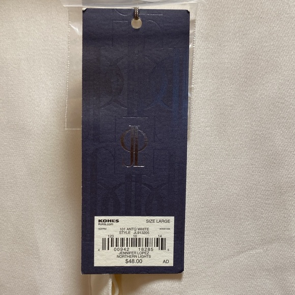 Jennifer Lopez white blouse with beaded shoulders. BNWT. - Picture 5 of 5